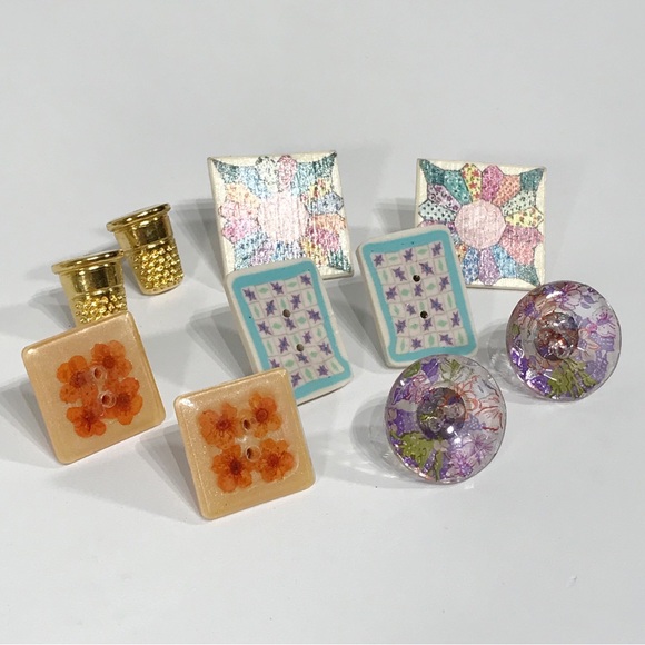 Folkart Bobbin Resin Dried Flower Needlepoint Quilt Novelty Kitsch Earring Lot - Picture 2 of 16